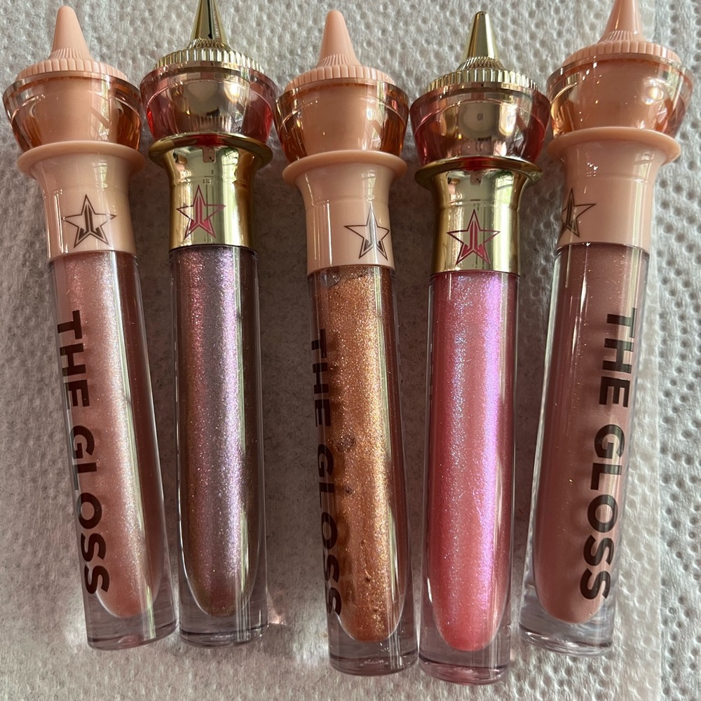 Jeffree Starr lip gloss all shades. Retails $20 on web site.